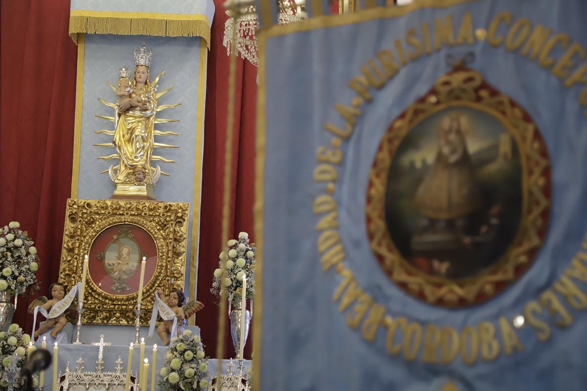 Color y alegría camino del santuario: imágenes de la romería de la Virgen de Linares