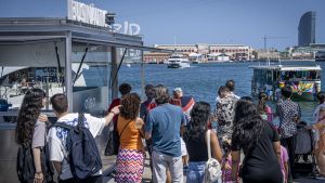 Bus Náutico: Colas de hasta dos horas para hacer el nuevo recorrido de diez minutos en barco