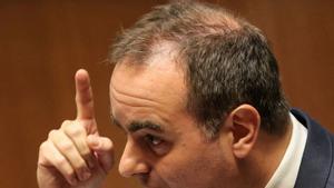 França suspèn la reforma de les pensions i l’esquerra es fractura