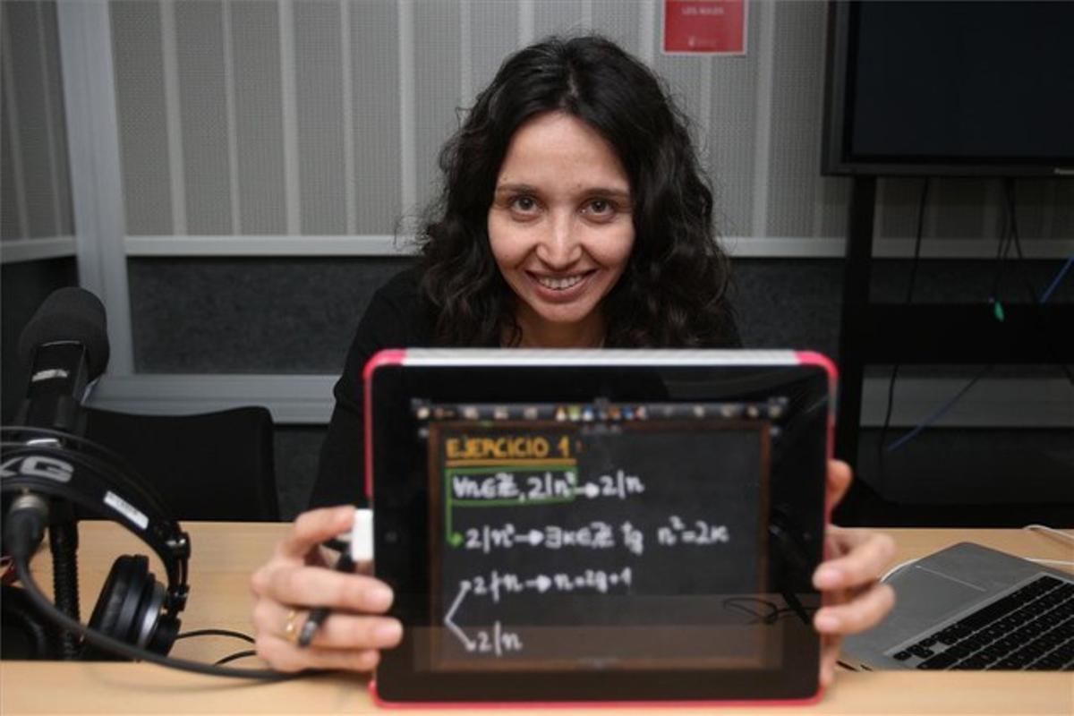 Vanesa Daza, professora de la UPF i coordinadora d’un curs massiu.