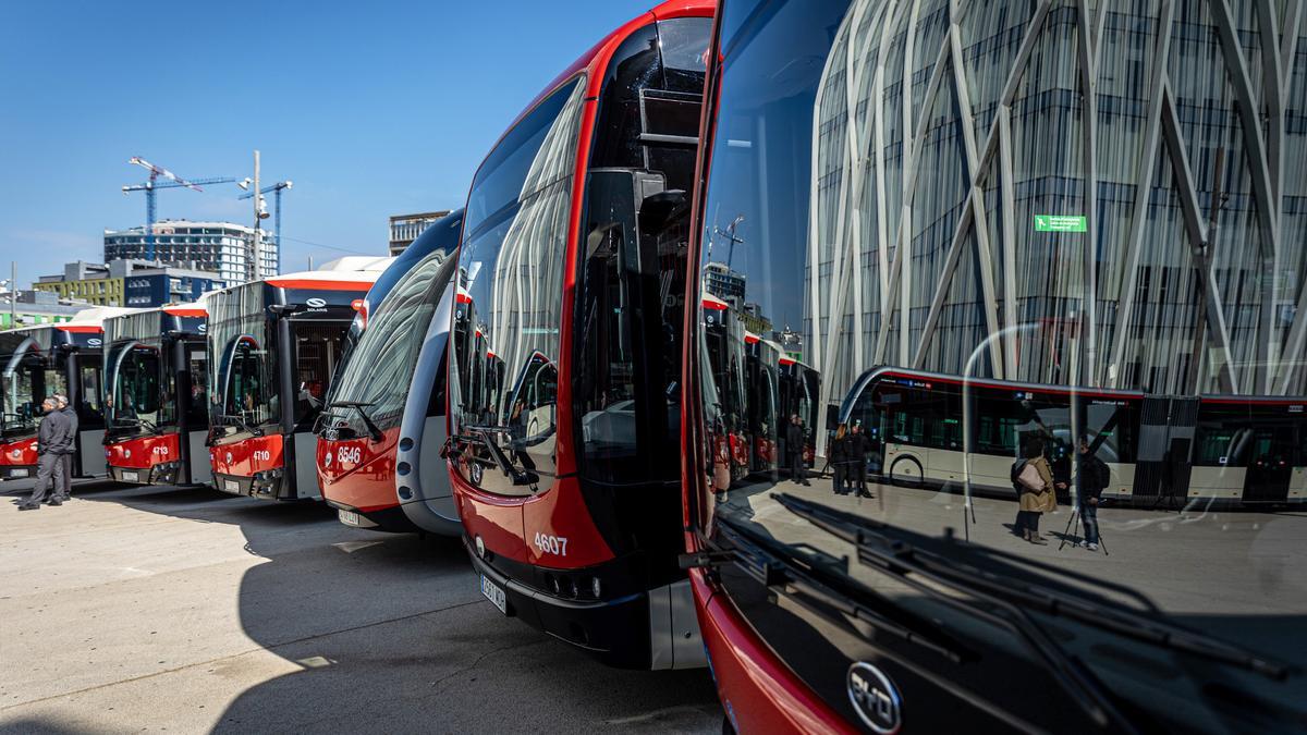 TMB incorpora nuevos buses a su flota 100% eléctricos