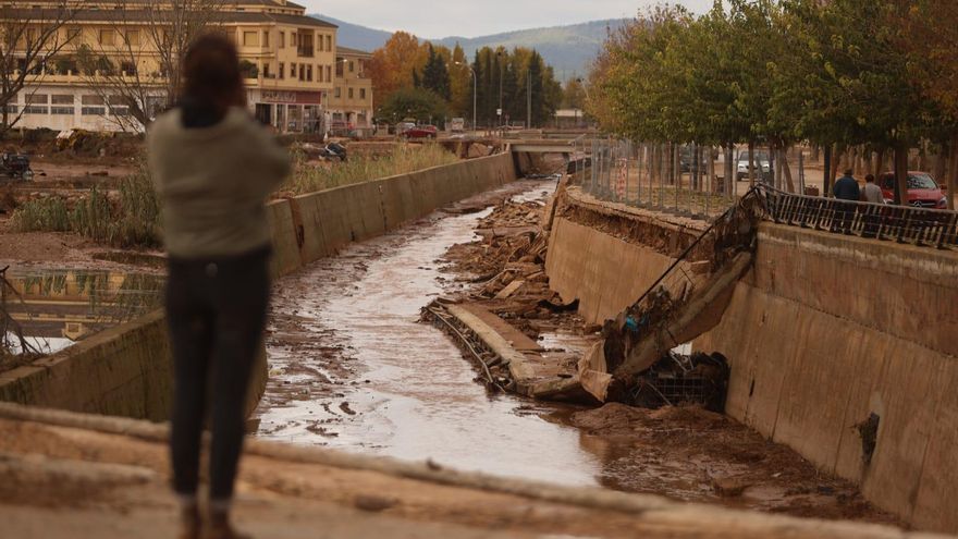 Realojar a quienes viven en zona inundable y la obra dura como última opción: la receta de los biólogos contra la dana