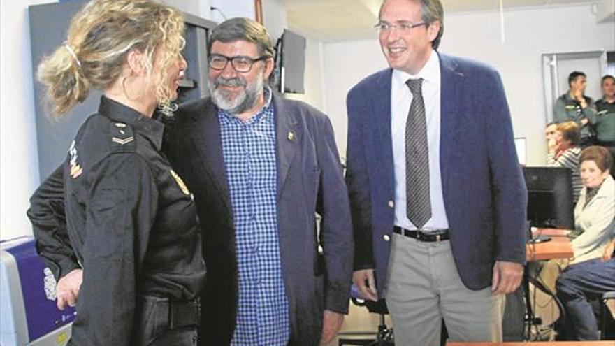 Barelles pide nuevas dependencias para la oficina del DNI de Vinaròs