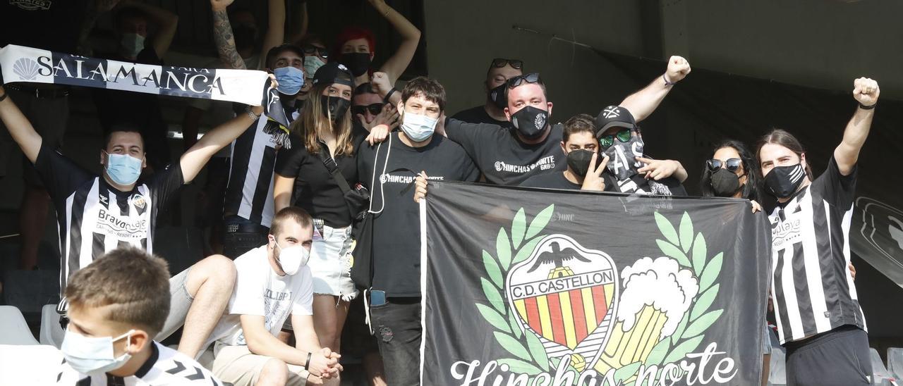 Aficionados en el Castellón-Barcelona B.