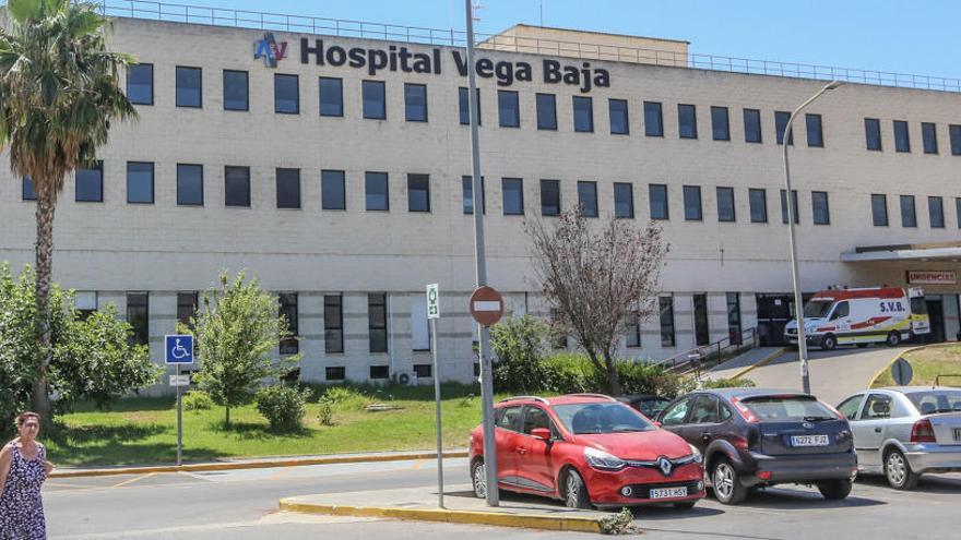 El trabajador ha sido trasladado al hospital de la Vega Baja