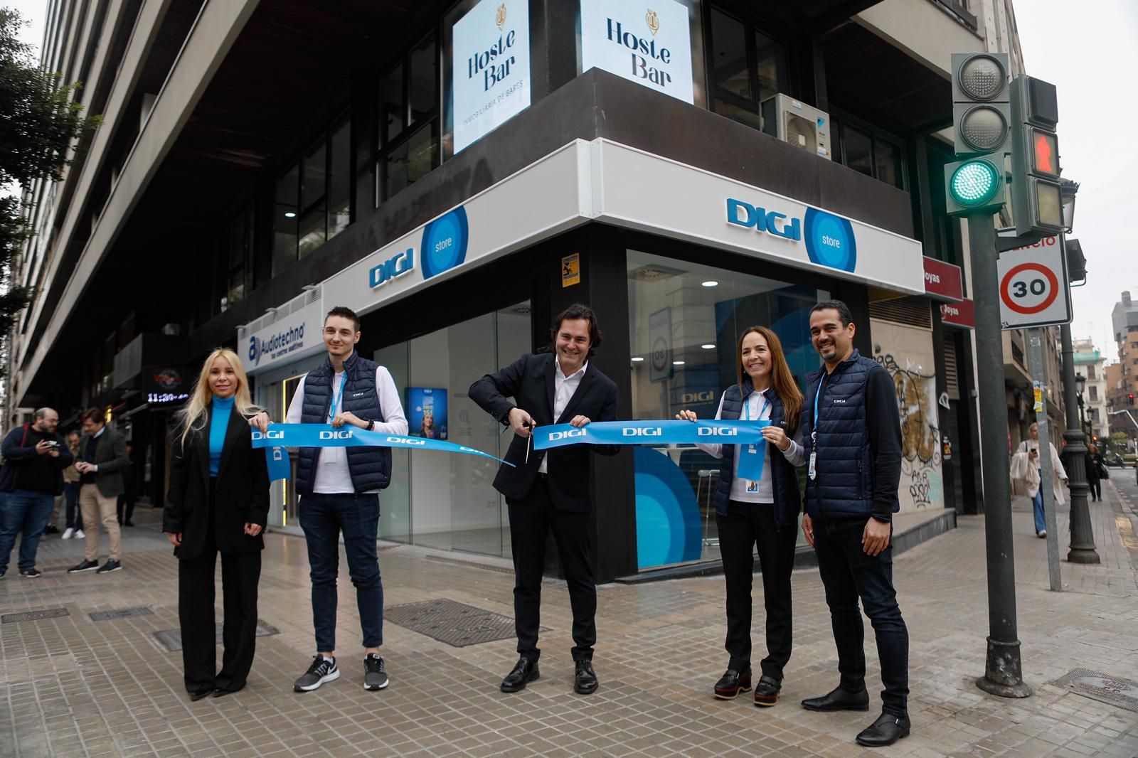 Digi abre en València su primera tienda