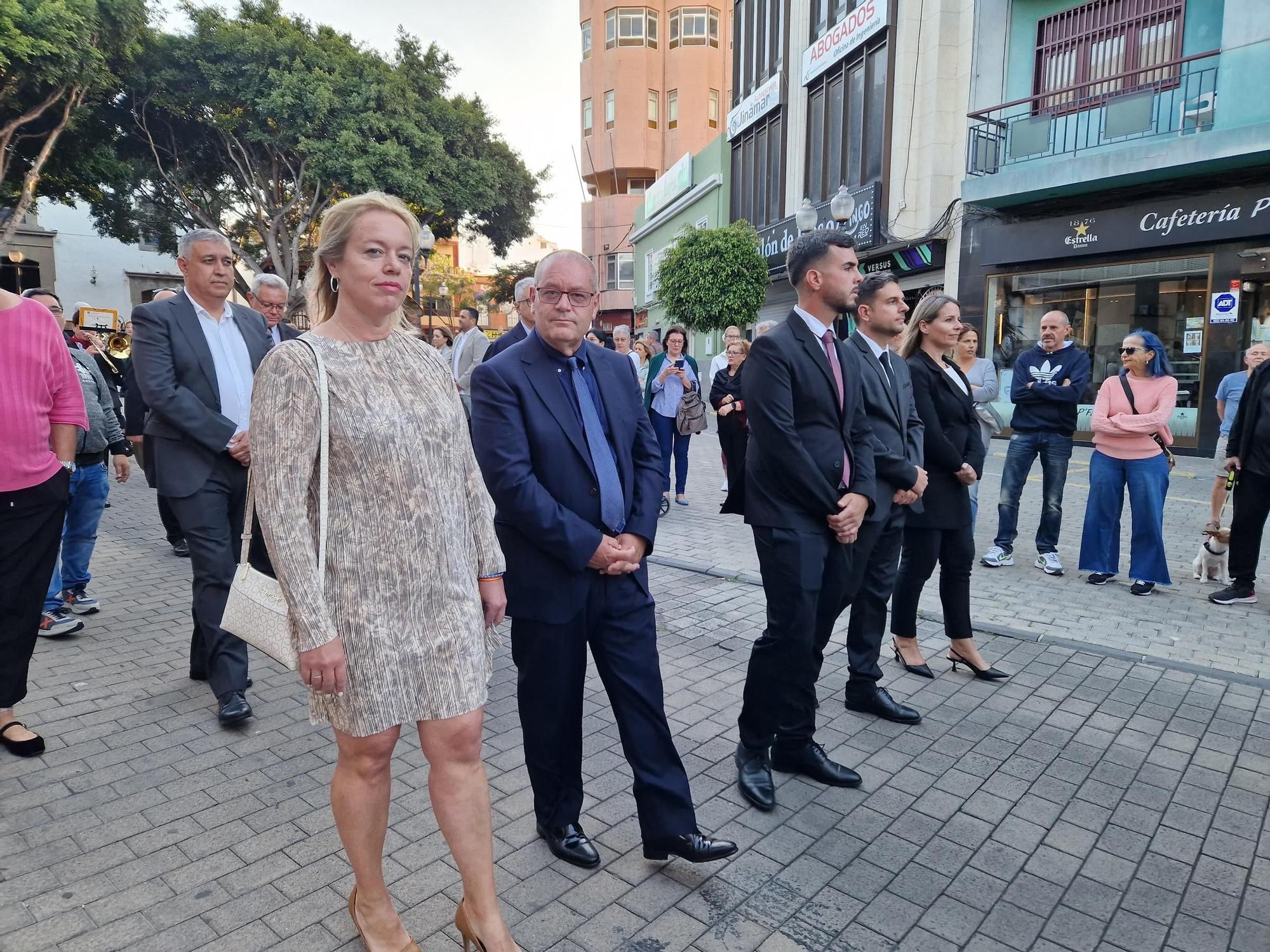 Procesión de la imagen de María Auxiliadora por las calles de San Gregorio, en Telde