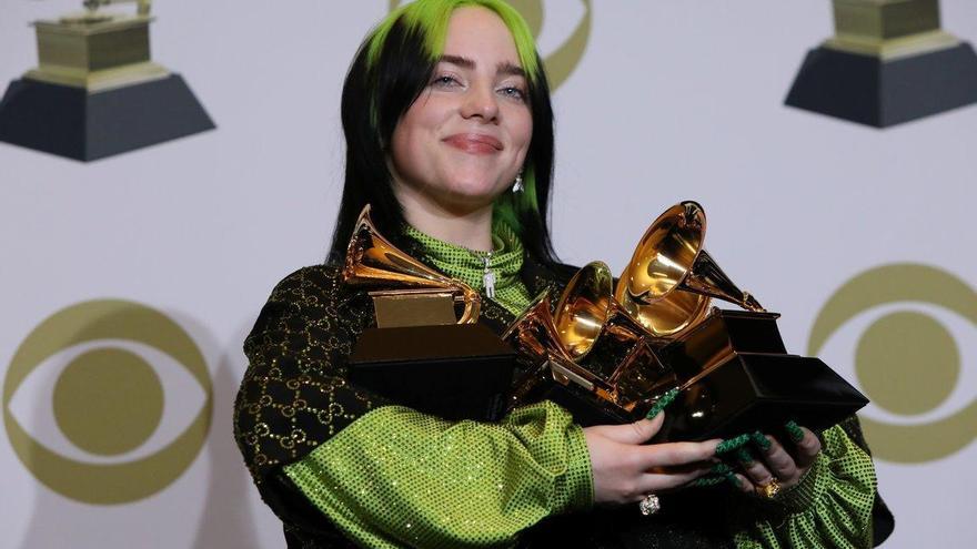 Billie Eillish arrasa en unos Grammy marcados por la trágica muerte de Kobe Bryant