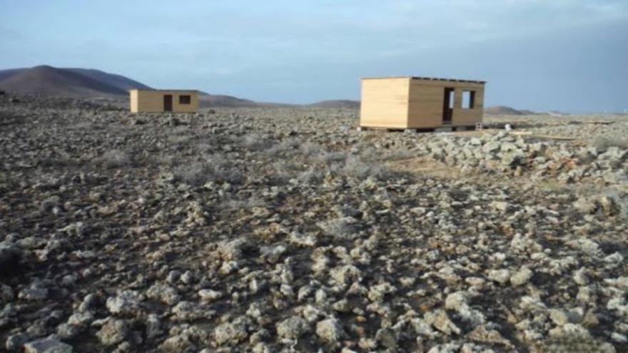 Retirada de contenedores ilegales en solares en Fuerteventura