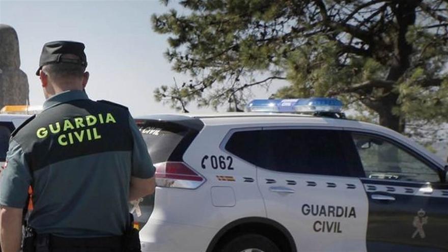 Atracan a punta de pistola un salón de apuesta de Alhama de Murcia y golpean a la camarera