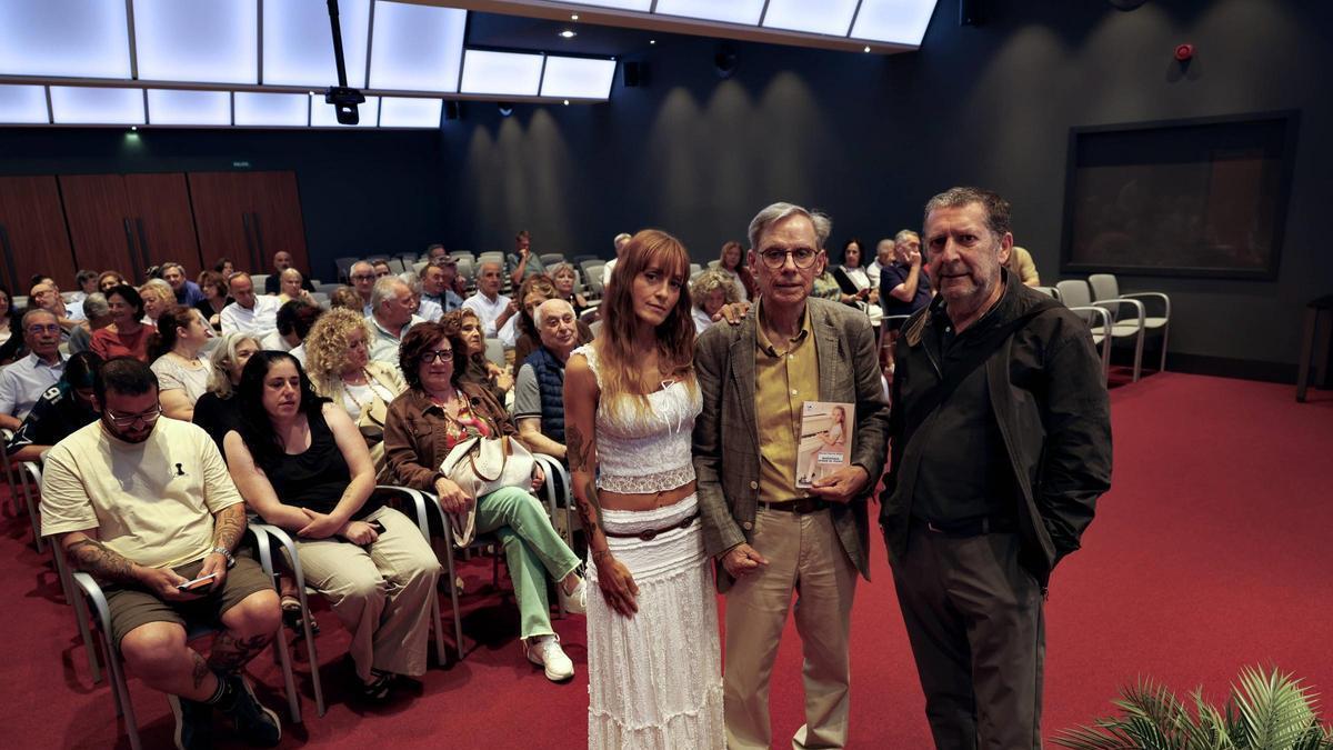 De izquierda a derecha, Yolanda Pardo, Manuel García Rubio y Fernando Fonseca, en el Club LA NUEVA ESPAÑA.