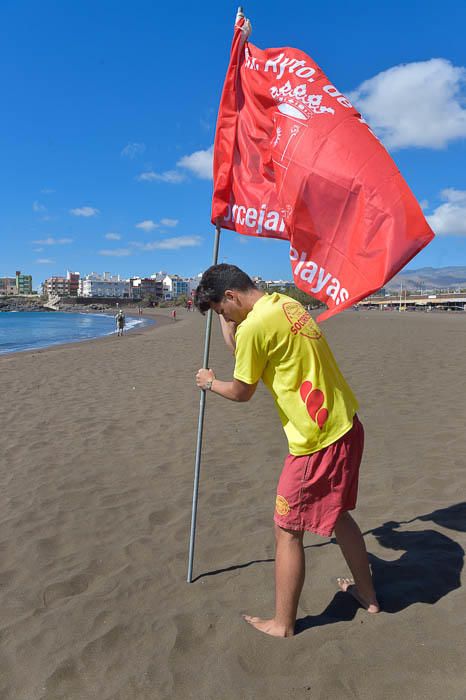 Playas cerradas al baño. Melenara