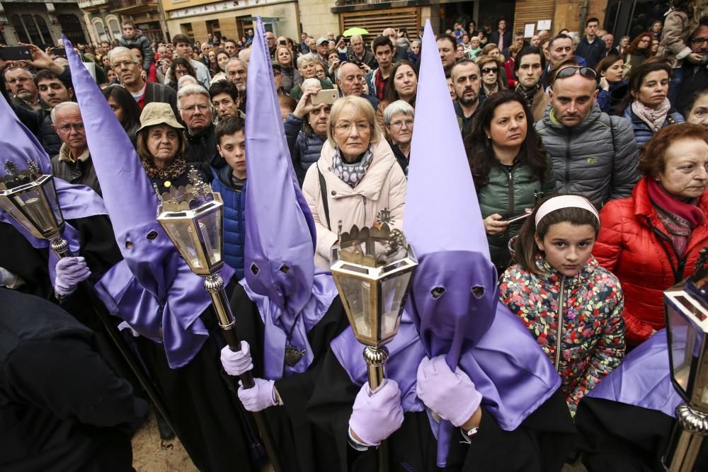 Procesión de la Soledad en Oviedo