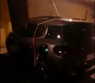 Vídeo: La divertida escena de un vecino de Borriol recargando su vehículo eléctrico