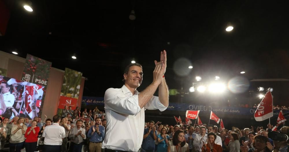 Mitin del PSOE en Oviedo con Pedro Sánchez