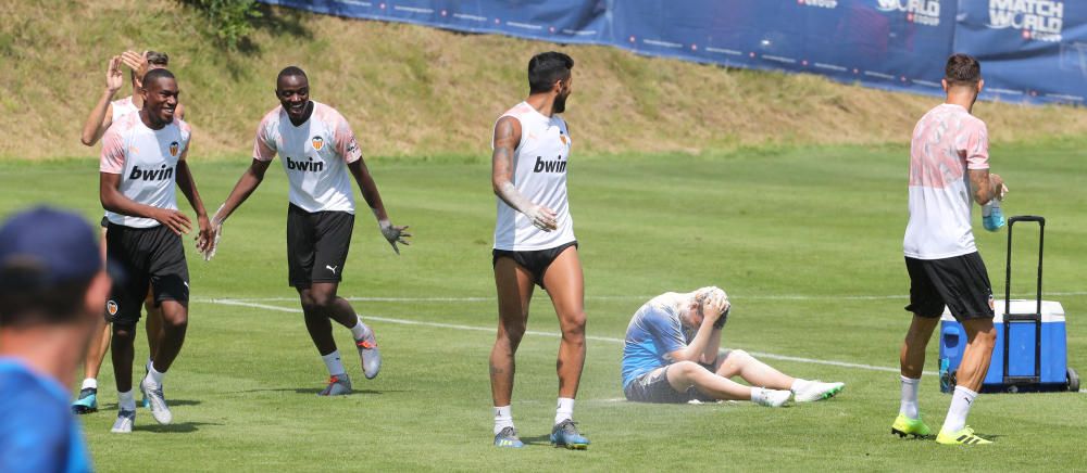 Broma para acabar el entrenamiento