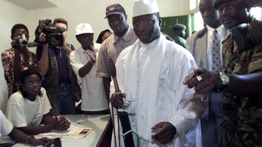 El presidente de Gambia da marcha atrás y rechaza su derrota en las urnas