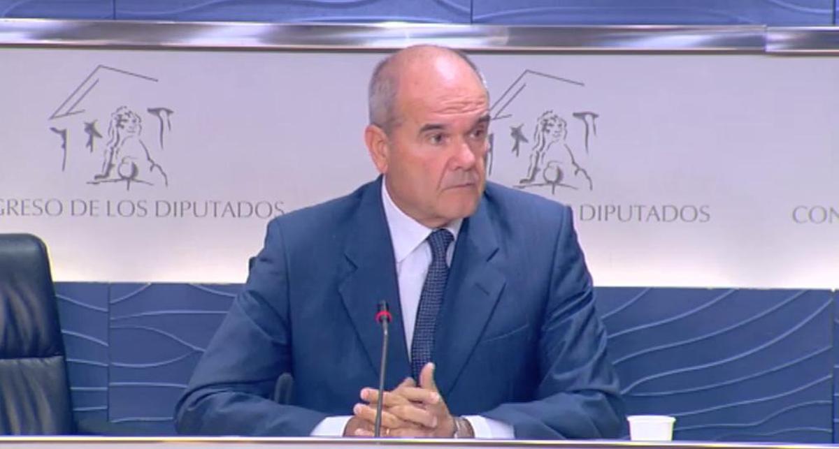 L’expresident de la Junta d’Andalusia Manuel Chaves considera que, si hi hagués indicis, la jutge els remetria al Tribunal Suprem, de manera que considera que l’acte és absolutament innecessari perquè no canvia res jurídicament.
