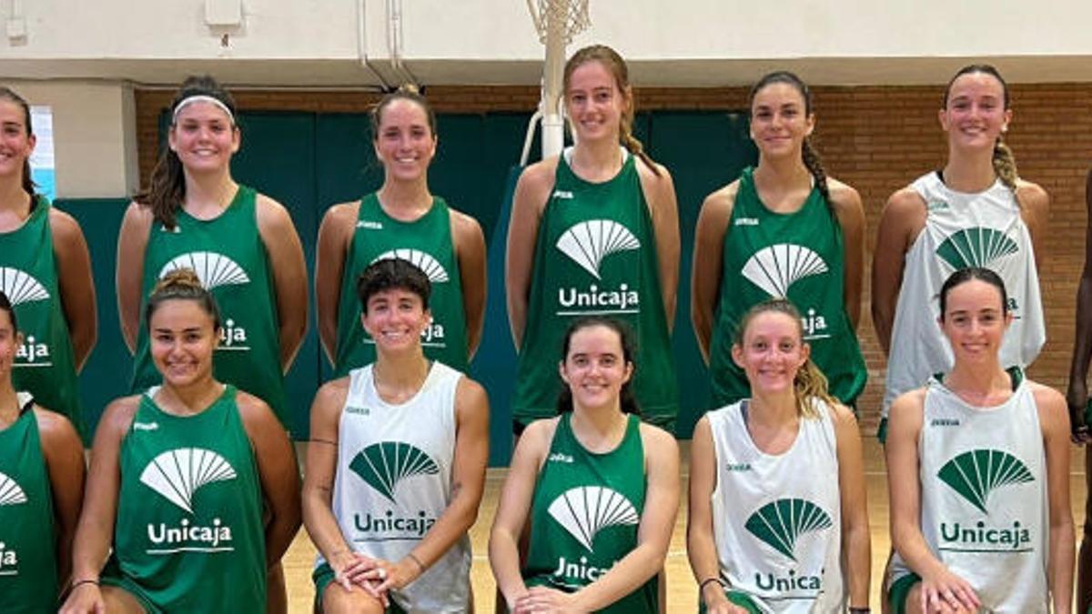 Plantilla del Unicaja Femenino.