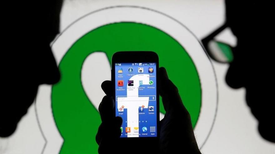 Protección de Datos multa a Whatsapp y Facebook por traspasarse información de usuarios