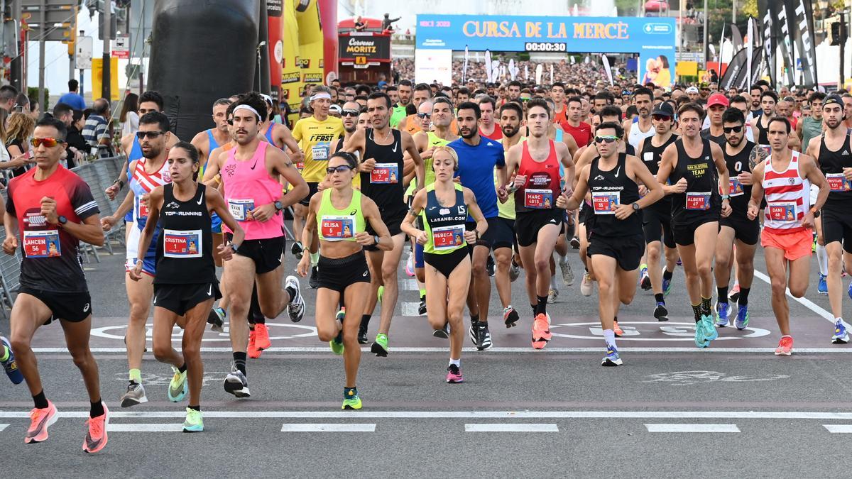 Salida de la Cursa de la Mercè 2022 desde plaza de España.