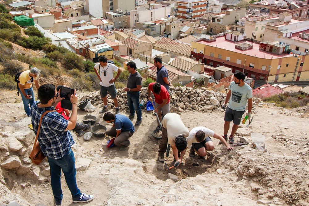 Excavaciones en el yacimiento arqueológico de Callosa de Segura