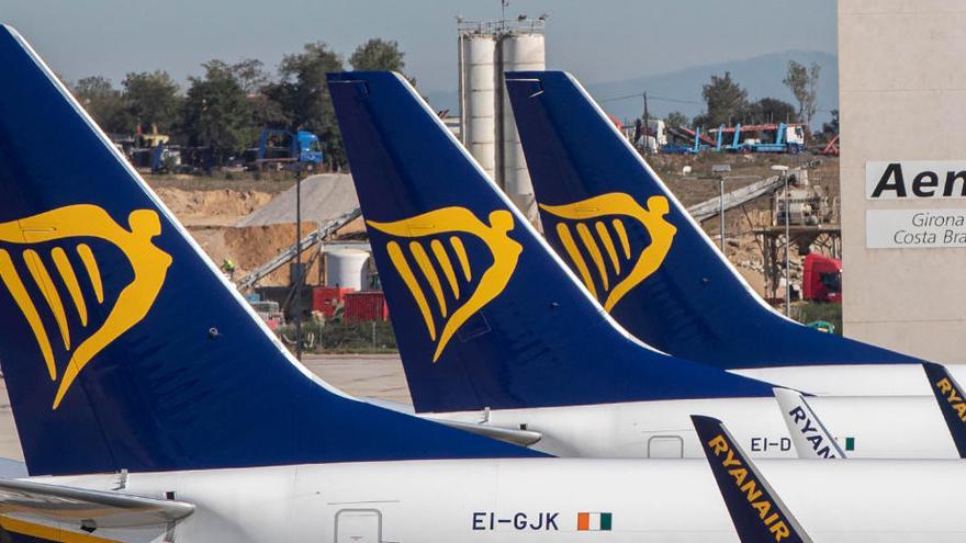 Tres avions de la companyia Ryanair romanen aturats a l&#039;aeroport de Girona-Costa Brava