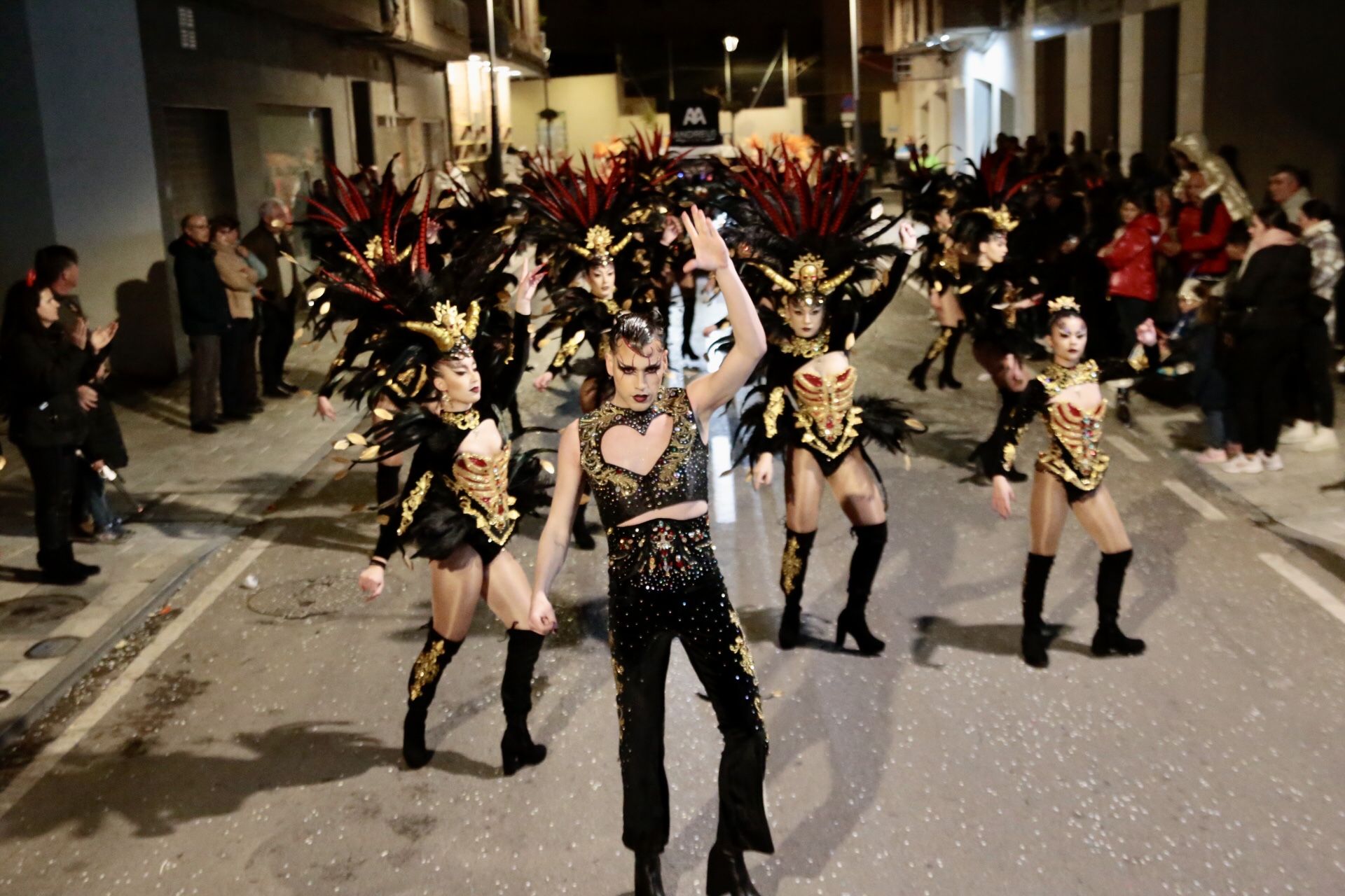 Miles de personas disfrutan del Carnaval en las calles de Lorca