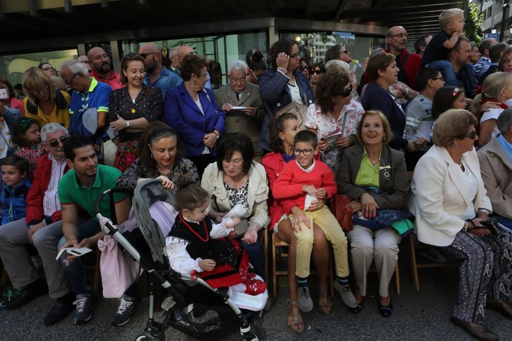 Desfile del Día de América en Asturias dentro de las fiestas de San Mateo de Oviedo