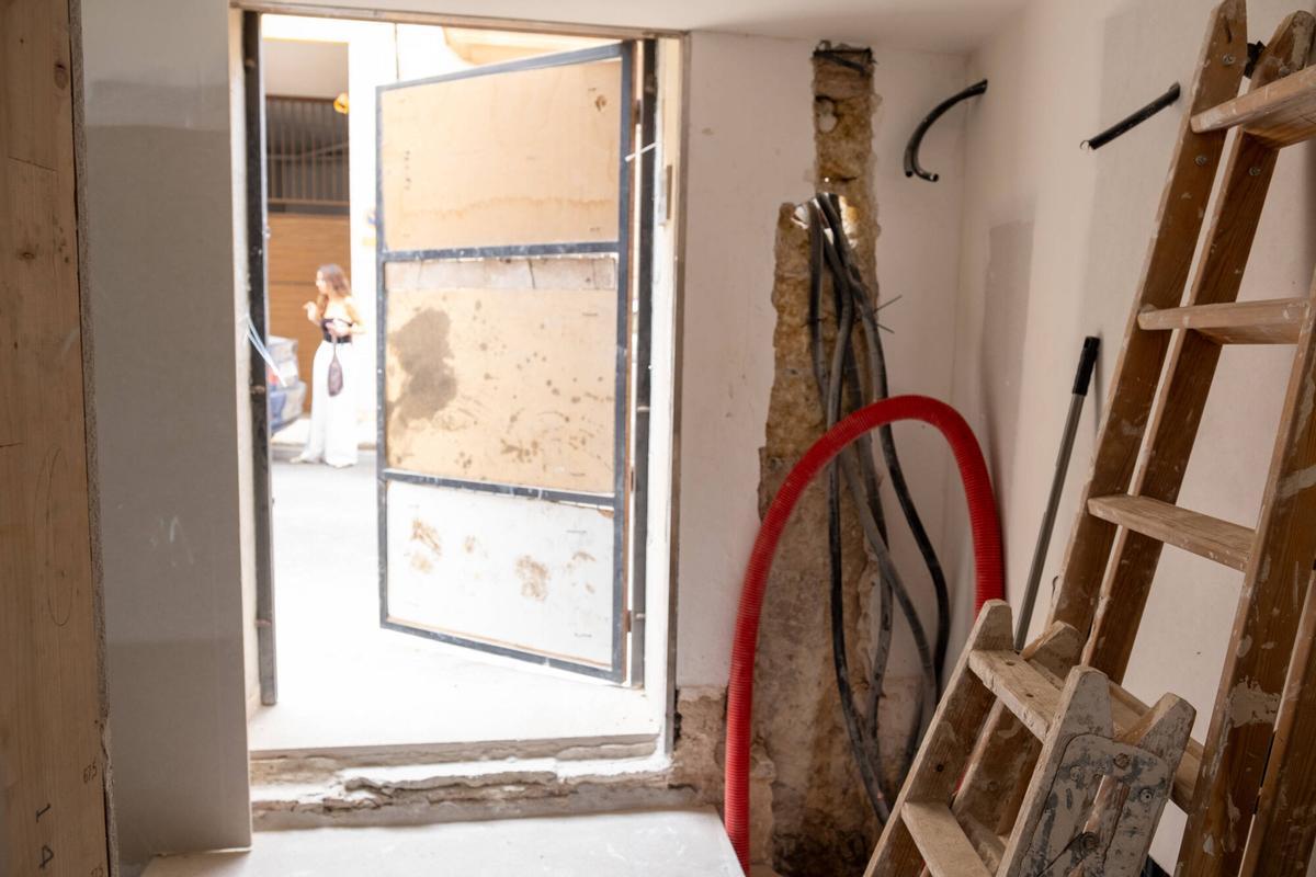 Finques La Trapa transforma un establecimiento vacío de Inca en dos pisos para dos oficiales que tenían dificultades para encontrar un alojamiento digno.