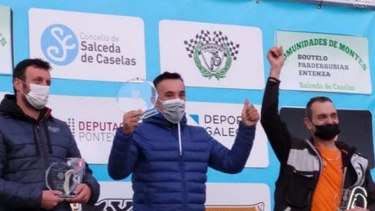 O arbense Pedro Rodríguez no alto do podio en Salceda.   | // FDV