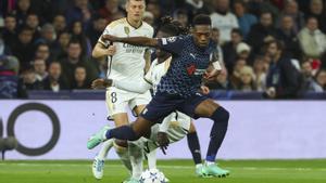 Djaló, junto a Kroos y Camavinga, en el partido de esta Champions entre el Madrid y el Braga.