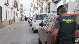 Un hombre mata a su mujer y se entrega tras atrincherarse durante horas en La Campana