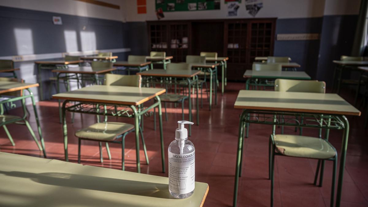 Los padres afrontan con resignación el coste de la vuelta al colegio