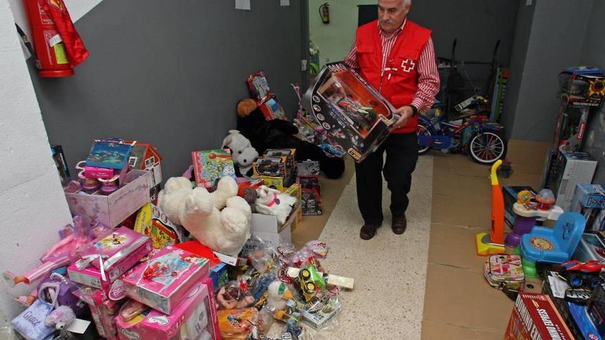 Cruz Roja prevé que la campaña de juguetes para los niños de diciembre volverá a incrementar la demanda de ayuda.