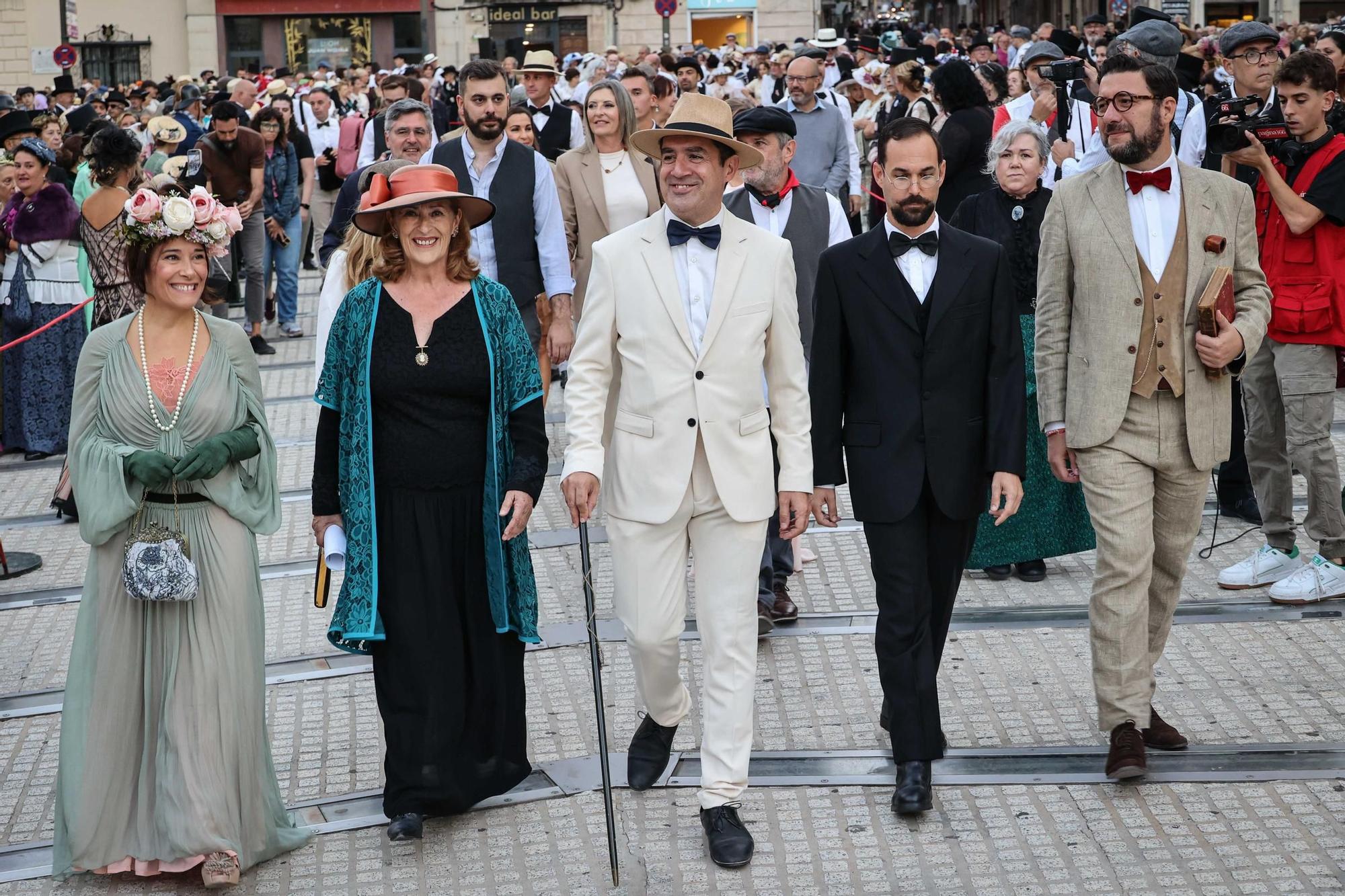 Inicio de la Feria Modernista de Alcoy 2025
