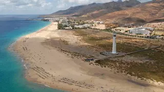 Ni Grecia ni Italia: estas son las playas mejor valoradas del verano y están en Canarias