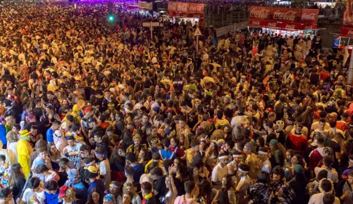 Imagen de archivo de los mogollones del Carnaval de Tenerife.