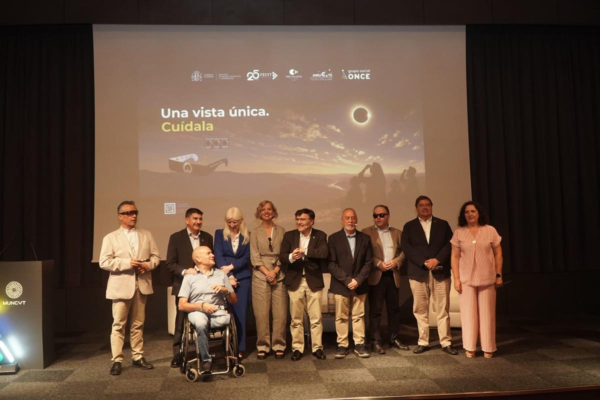 Presentación de la campaña 'Una vista única, cuídala' para promover la observación segura del eclipse