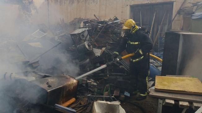 Incendio en una vivienda en Arrecife