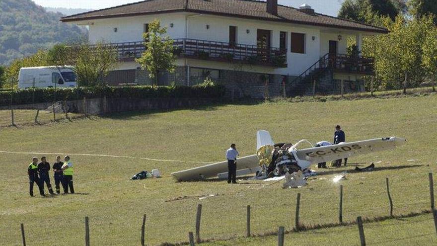 Muere un instructor y su alumno resulta herido al estrellarse una avioneta en Álava