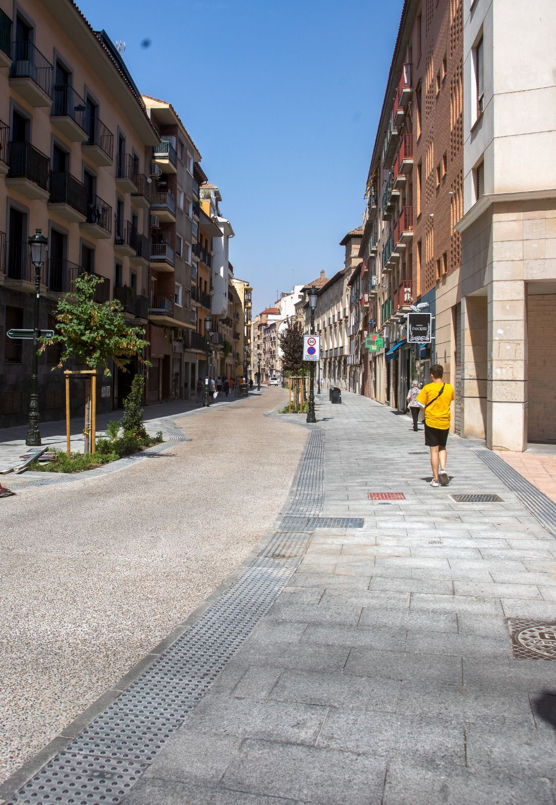 Adiós a los adoquines: así ha quedado la calle Predicadores, en Zaragoza, tras la reforma