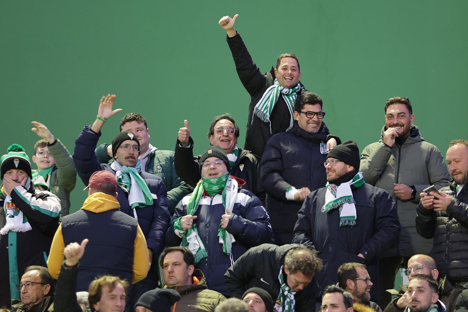 Antequera-Córdoba CF: las imágenes de la afición blanquiverde