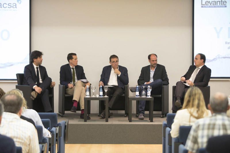 Desayuno 'Agua y futuro' organizado por Levante-EMV y Facsa