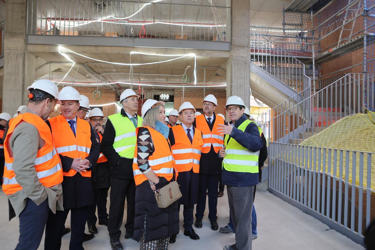 Visita de José Vicente Saz y Emilio García-Page al nuevo campus de Las Cristinas