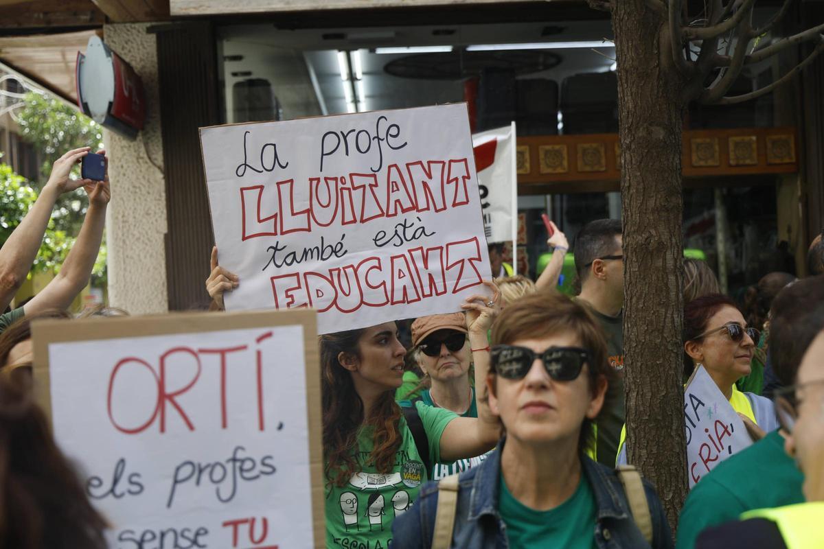 Els cartells es mostren amb originalitat, projecten una reivindicació i fomenten la reflexió