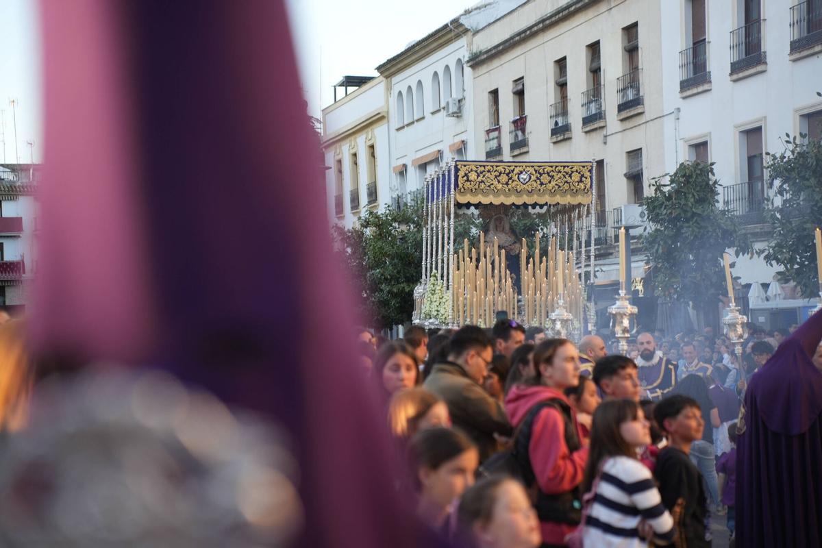 La procesión, por el barrio de San Lorenzo La procesión, por el barrio de San Lorenzo