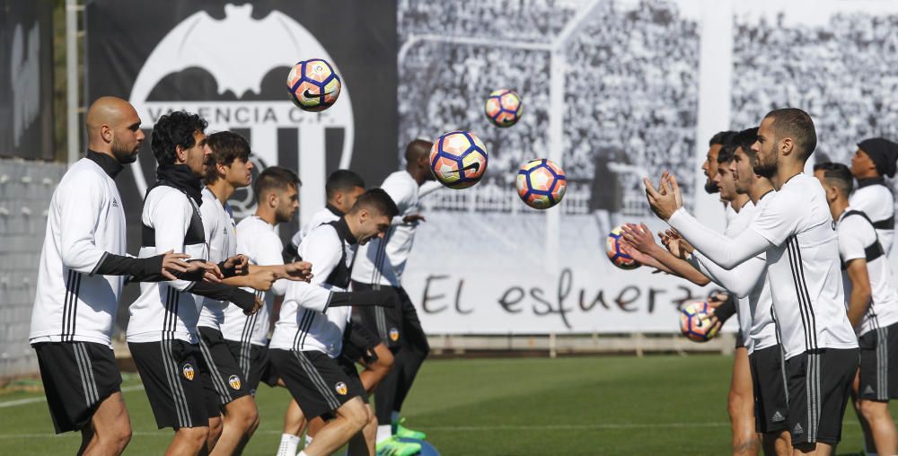 El entrenamiento del Valencia CF, en imágenes