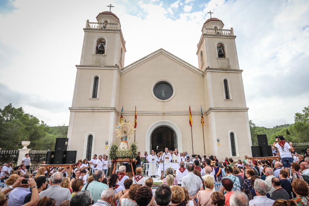 Benejúzar vive su día grande con la celebración de la festividad de la Virgen del Pilar