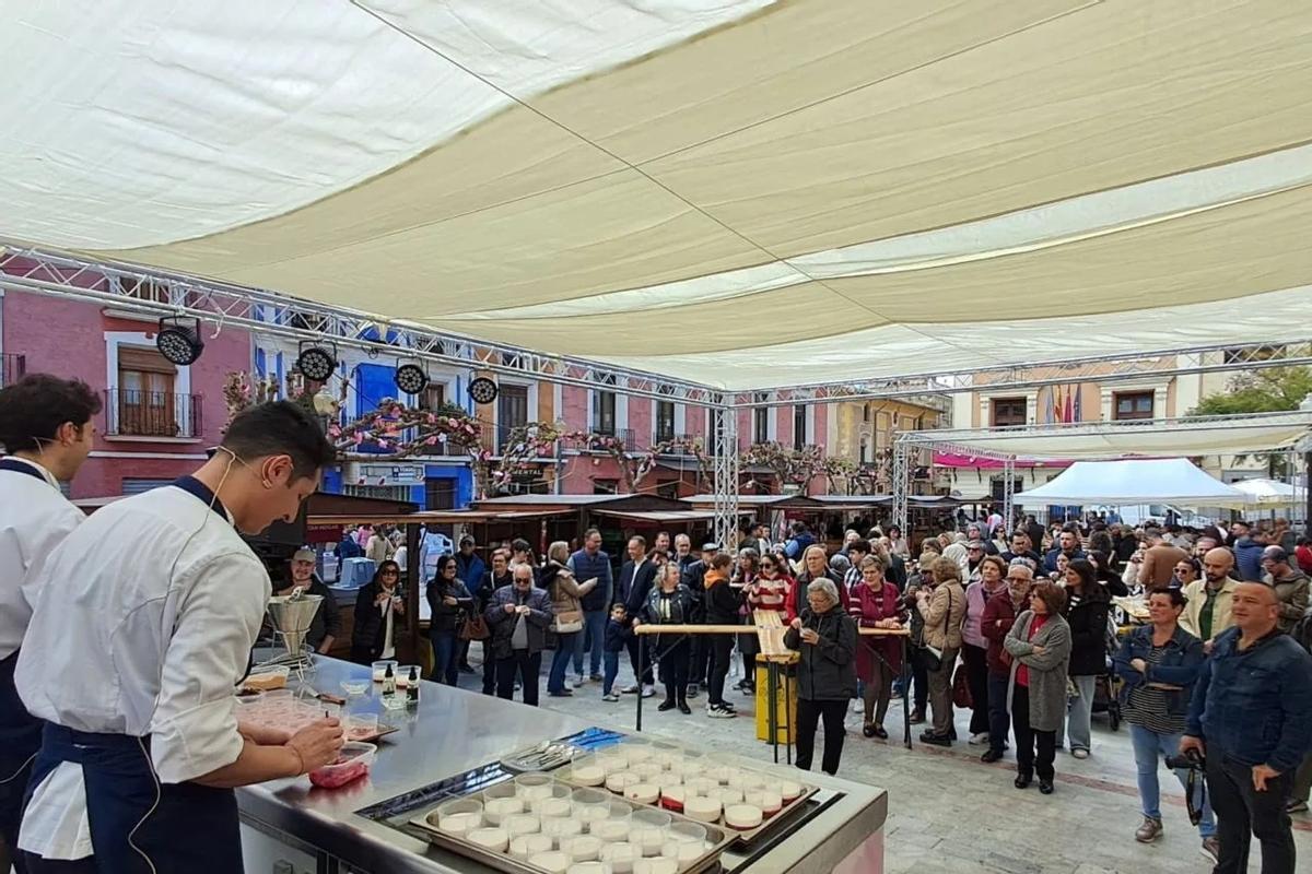 GastroFlor 2026 se celebra hasta el 8 de marzo en la plaza del Ayuntamiento de Mula